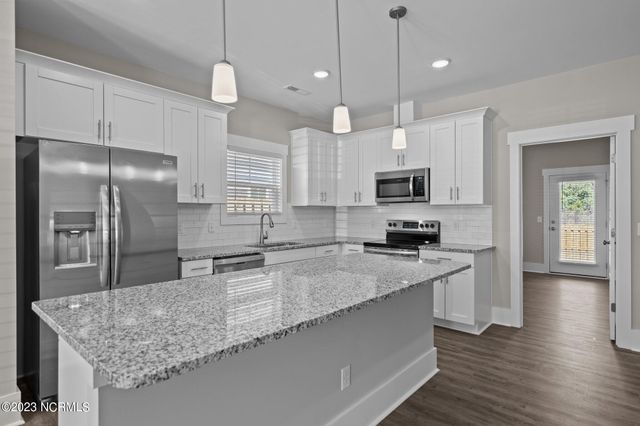 1405 Corbett Street A, Wilmington, NC 28401