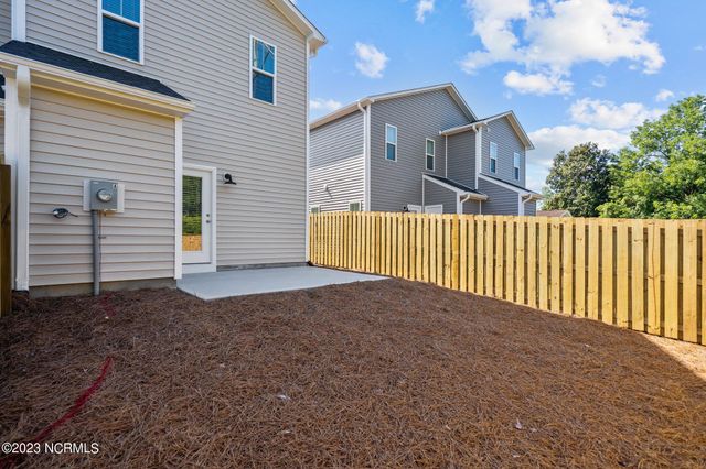 1405 Corbett Street A, Wilmington, NC 28401