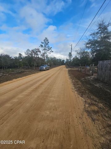 10433 Western Road, Fountain, FL 32438