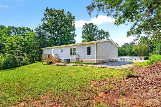 248 Chestnut Oak Forest Drive, Nebo, NC 28761