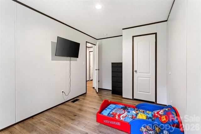 248 Chestnut Oak Forest Drive, Nebo, NC 28761