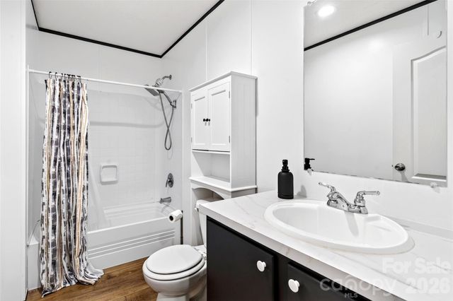 248 Chestnut Oak Forest Drive, Nebo, NC 28761