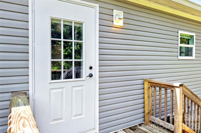 248 Chestnut Oak Forest Drive, Nebo, NC 28761