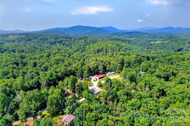 248 Chestnut Oak Forest Drive, Nebo, NC 28761