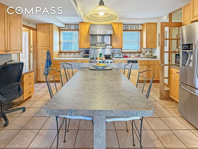 5007 Surf Avenue, New York City, NY 11224