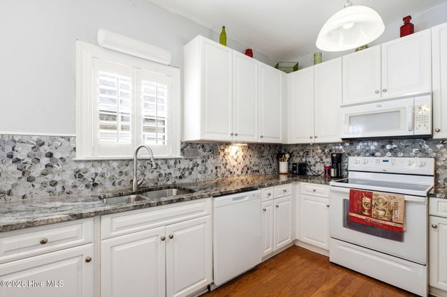 57 Cedar Tree Lane SW, Calabash, NC 28467