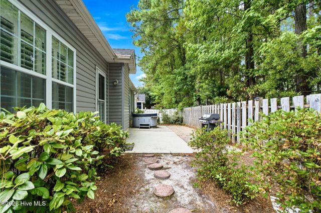 57 Cedar Tree Lane SW, Calabash, NC 28467