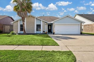 3808 Youpon Drive, La Porte, TX 77571