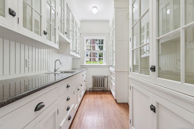 1056 Whitney Avenue, Hamden, CT 06517