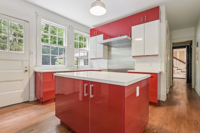 1056 Whitney Avenue, Hamden, CT 06517