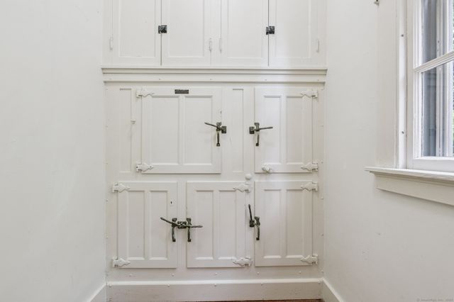 1056 Whitney Avenue, Hamden, CT 06517