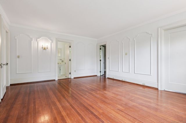 1056 Whitney Avenue, Hamden, CT 06517