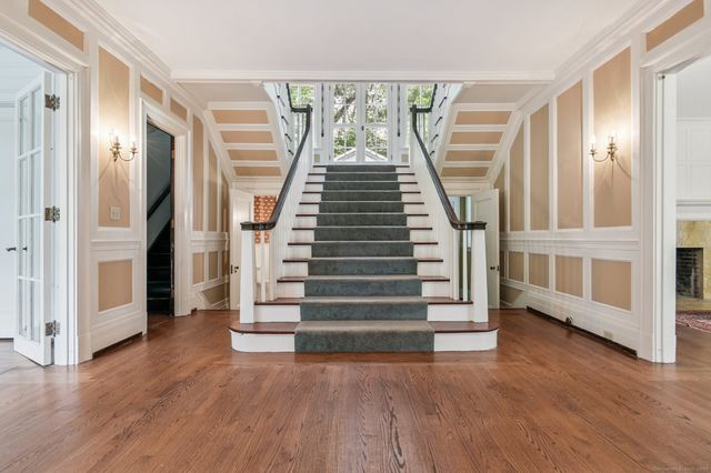 1056 Whitney Avenue, Hamden, CT 06517