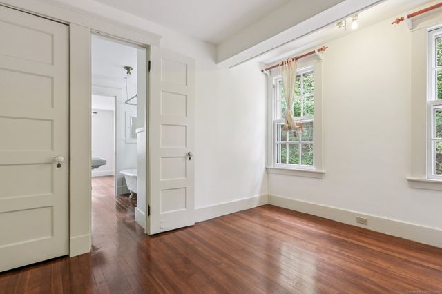 1056 Whitney Avenue, Hamden, CT 06517