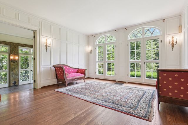 1056 Whitney Avenue, Hamden, CT 06517