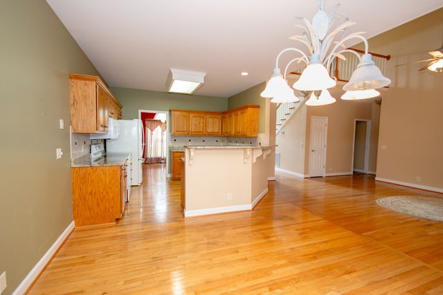 4304 Cambridge Dr, Antioch, TN 37013