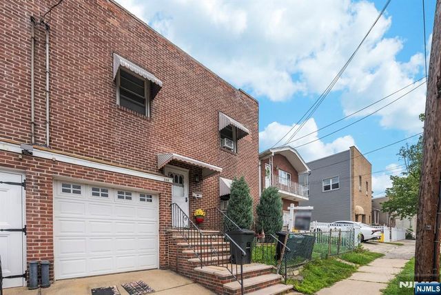 385 McKinley Street, Fairview, NJ 07022