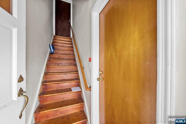 385 McKinley Street, Fairview, NJ 07022