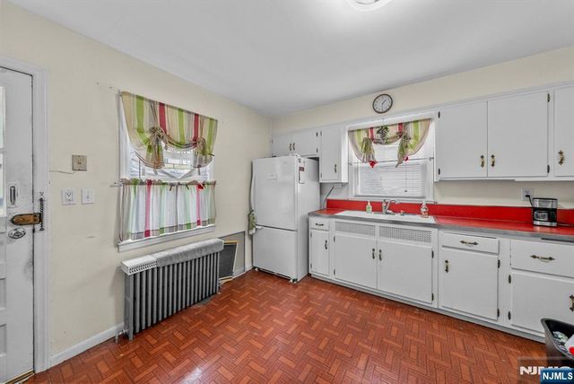 385 McKinley Street, Fairview, NJ 07022