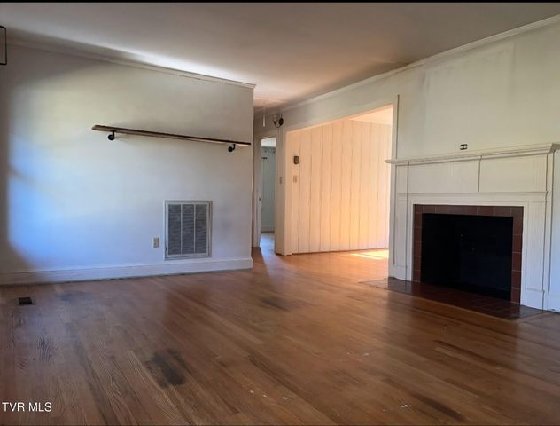 209 Forest Hills Drive Drive, Greeneville, TN 37745