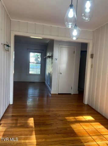 209 Forest Hills Drive Drive, Greeneville, TN 37745