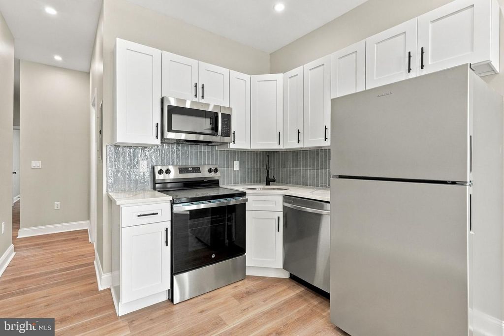 3026 N 8TH ST, PHILADELPHIA, PA 19133 — photo 5
