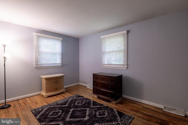 5542 SNYDER AVE, Millville, NJ 08332