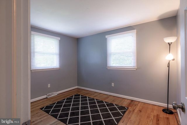 5542 SNYDER AVE, Millville, NJ 08332