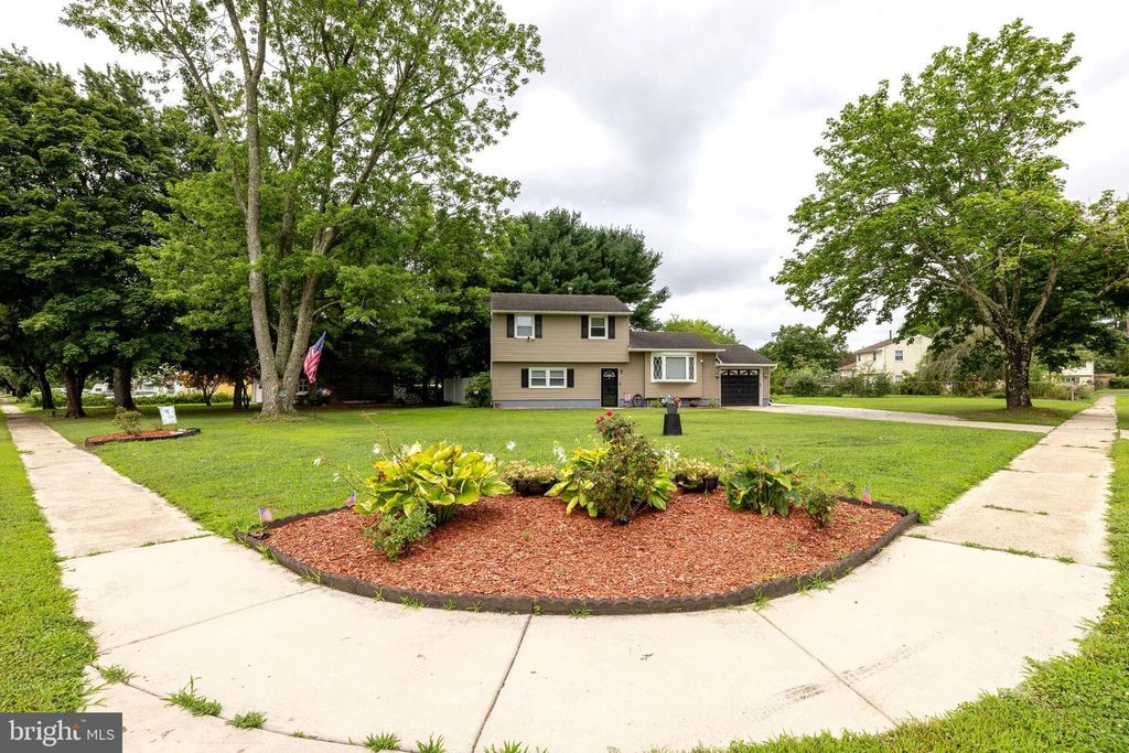 5542 SNYDER AVE, Millville, NJ 08332
