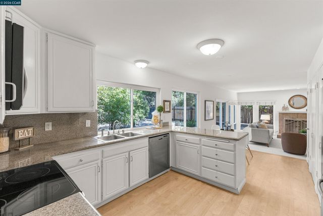 7 Leeds Ct, Danville, CA 94526