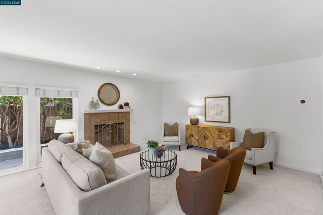 7 Leeds Ct, Danville, CA 94526