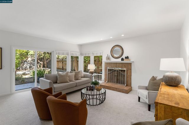 7 Leeds Ct, Danville, CA 94526