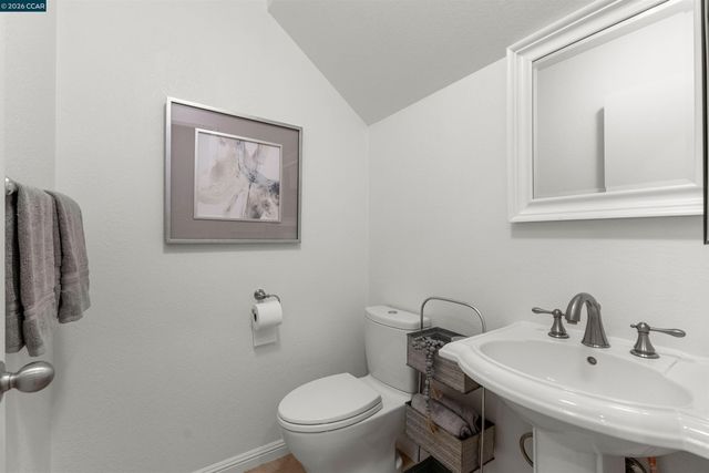 7 Leeds Ct, Danville, CA 94526