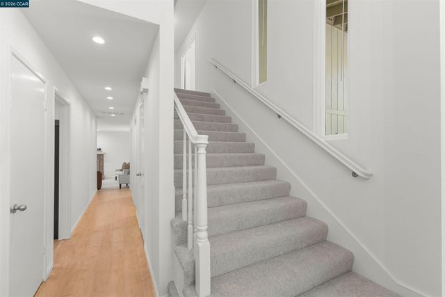 7 Leeds Ct, Danville, CA 94526