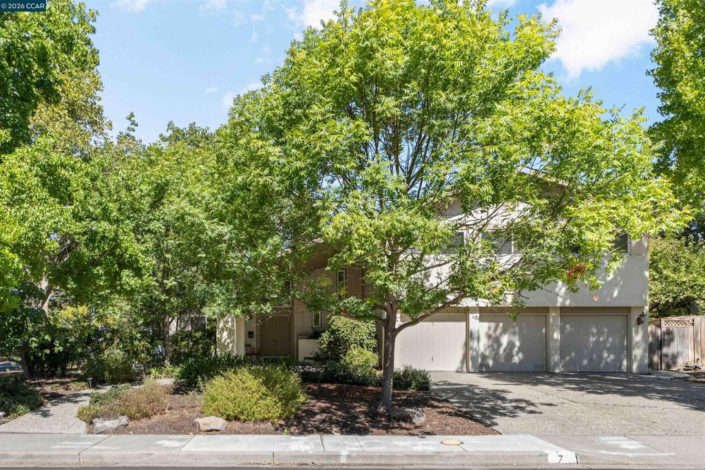 7 Leeds Ct, Danville, CA 94526