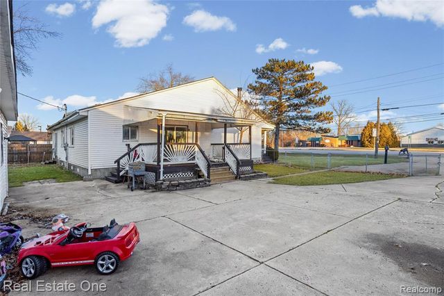 2535 N Telegraph Road, Monroe, MI 48162