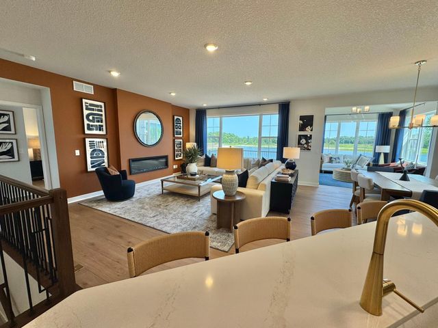 8176 Haywood Drive, Lino Lakes, MN 55014