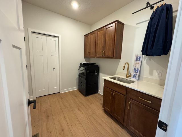 8176 Haywood Drive, Lino Lakes, MN 55014