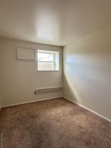 33 OAK 39-3, Walden, NY 12586