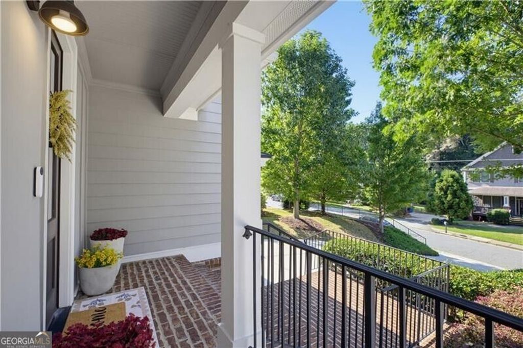 1090 Mendell Circle NE, Atlanta, GA 30319 — photo 5