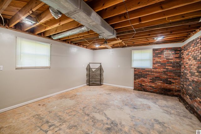 381 Foust Sledd Road, Benton, KY 42025