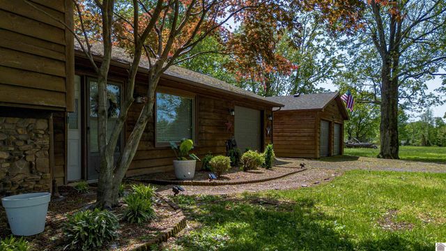 381 Foust Sledd Road, Benton, KY 42025