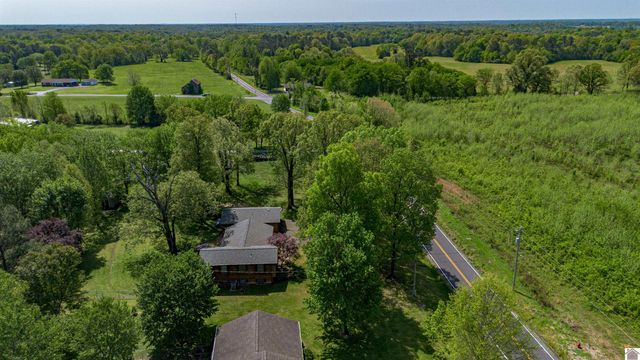 381 Foust Sledd Road, Benton, KY 42025