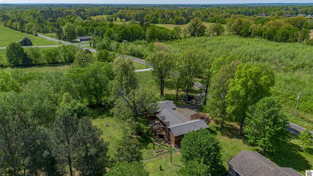 381 Foust Sledd Road, Benton, KY 42025