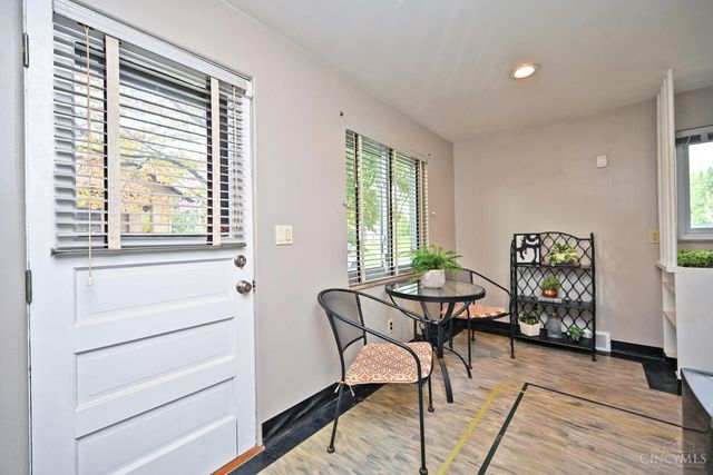 3673 Boomer Road, Cincinnati, OH 45247