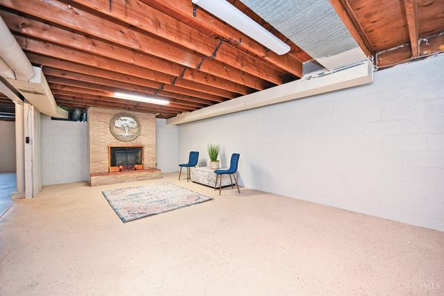 3673 Boomer Road, Cincinnati, OH 45247