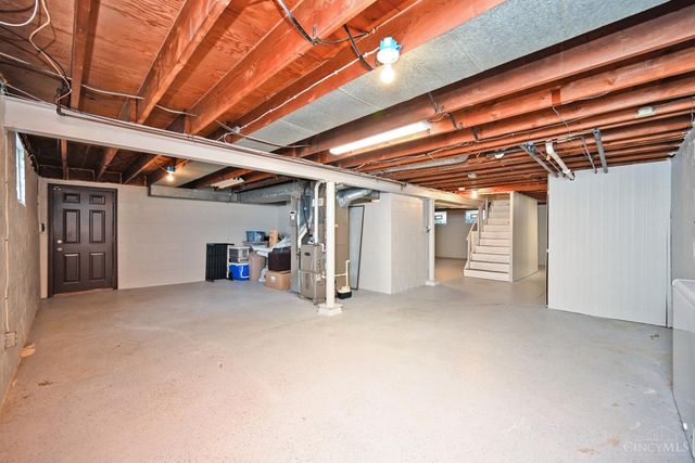 3673 Boomer Road, Cincinnati, OH 45247