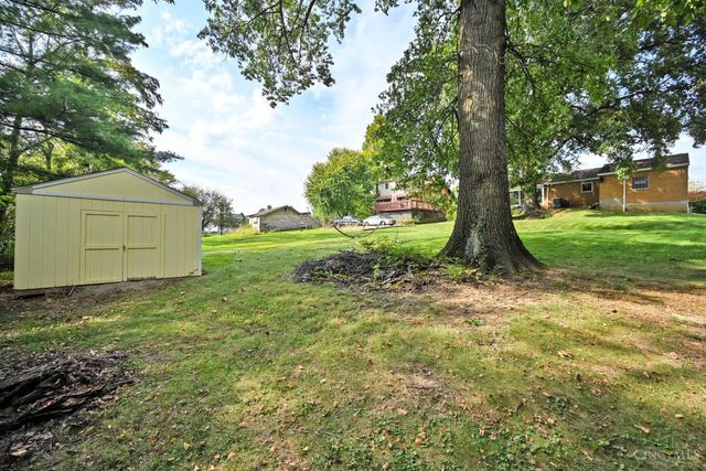 3673 Boomer Road, Cincinnati, OH 45247