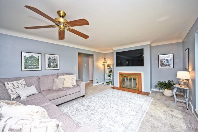 3673 Boomer Road, Cincinnati, OH 45247