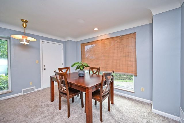 3673 Boomer Road, Cincinnati, OH 45247